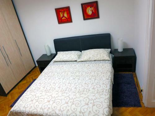 Traveler's Hostel & Apartments