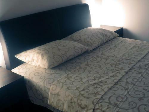 Traveler's Hostel & Apartments