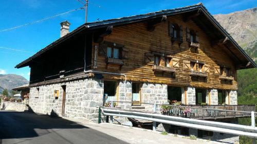 Hotel Ristorante Perret