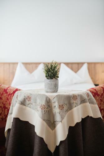 Laguscei Dolomites Mountain Hotel