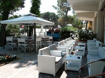 Hotel Sahara