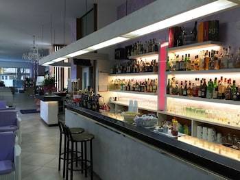 Hotel Sahara