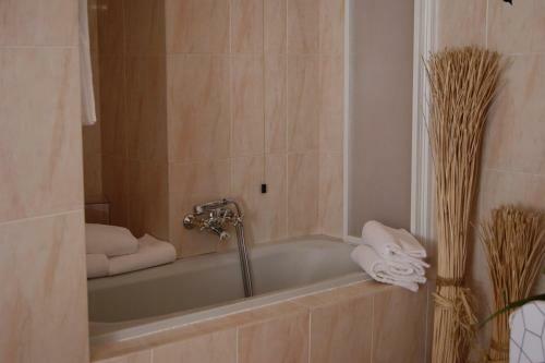 Hostal La Luna Blu In Old Town