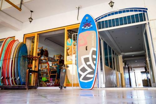 Hostal Oceana Surf Camp