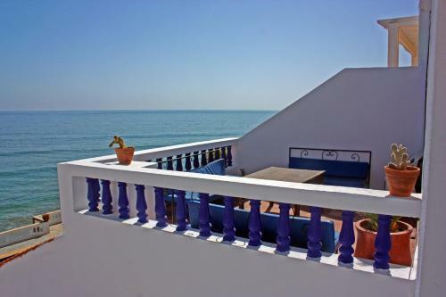 Hostal Oceana Surf Camp