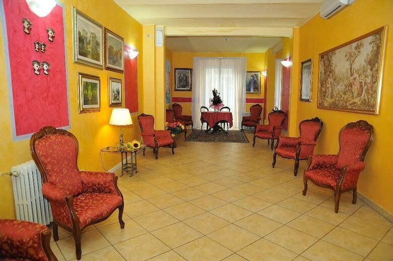 Hotel Innocenti