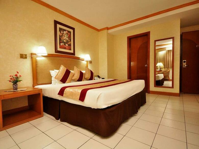 Hotel Executive Plaza