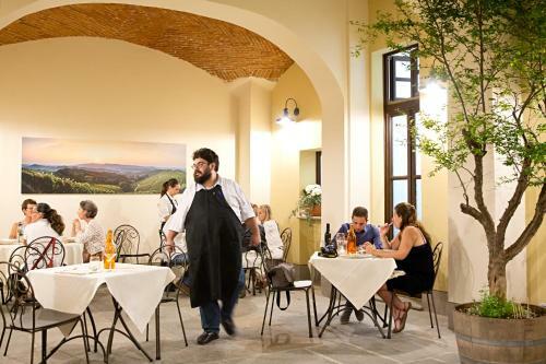 Posada Osteria Senza Fretta