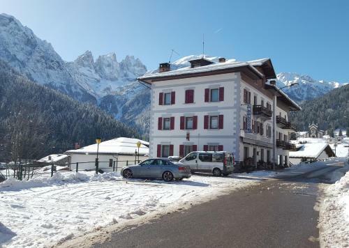 Hotel Albergo Alpino
