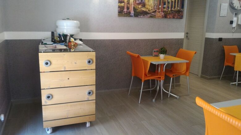 Hostal Albis Rooms Guest House
