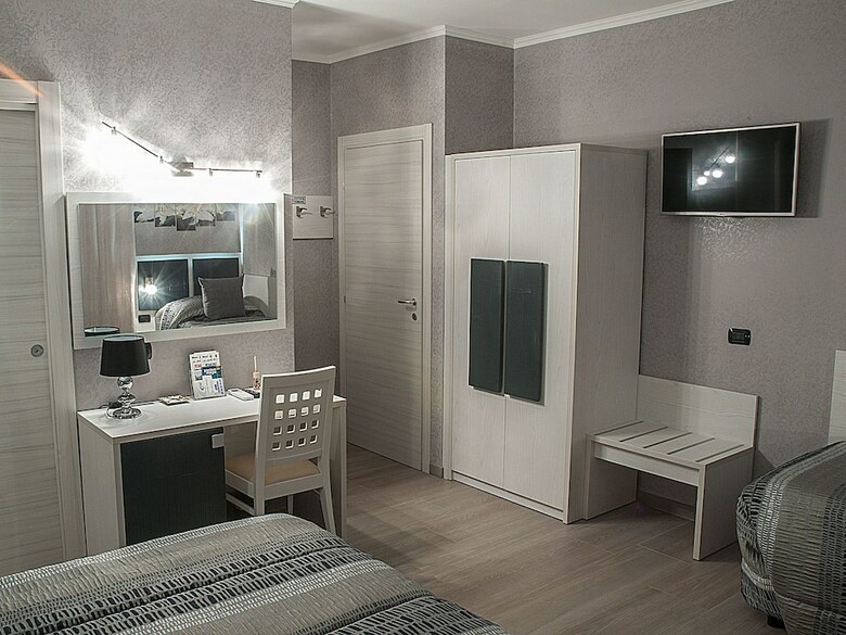 Hostal Albis Rooms Guest House