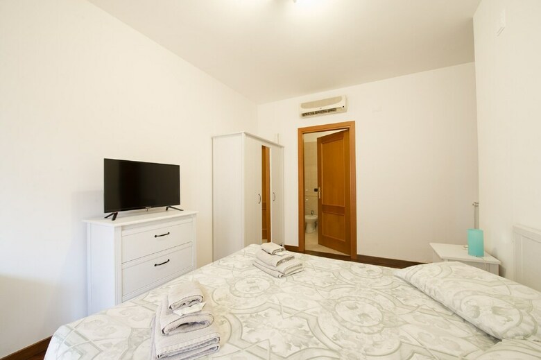 Hostal Domus Bb - Plaza