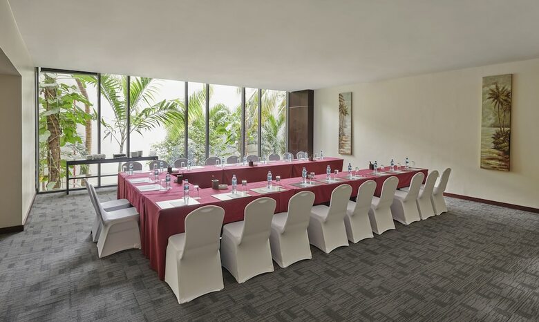 Hotel Hyatt Regency Dar Es Salaam, The Kilimanjaro