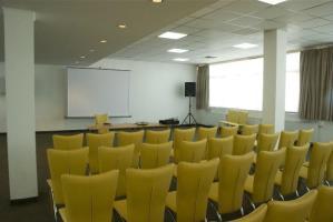 Dnister Premier Hotel