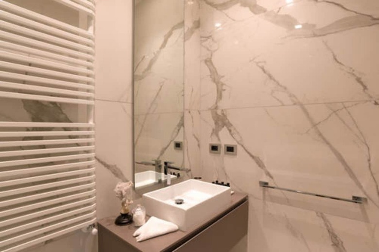 Hostal Via Chiodo Luxury Rooms
