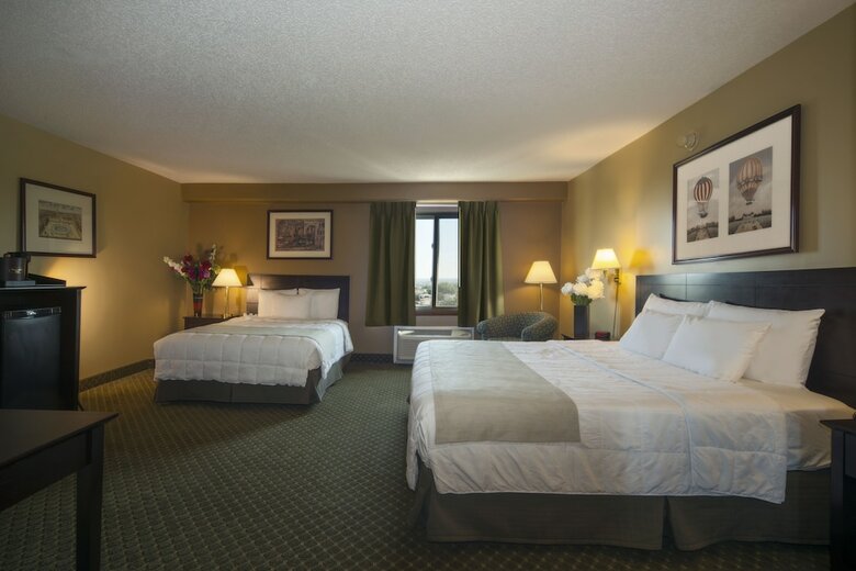 Hotel Meadowlands Plaza
