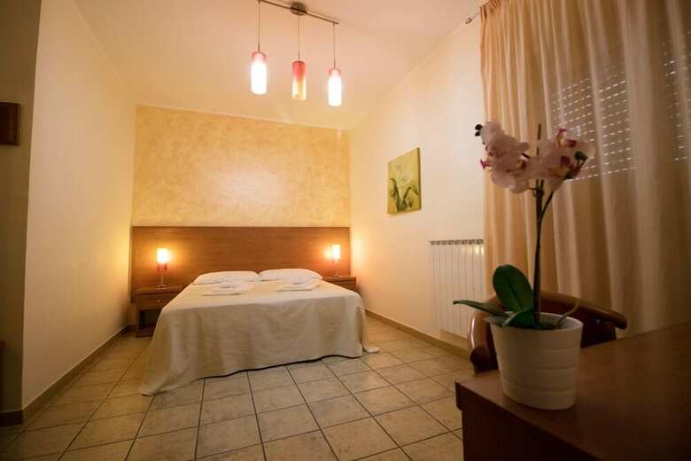 Hostal B&B Orchidea