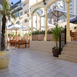 Le Vendome Hotel