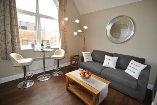 Apartamentos Lord Raglan House One Bedroom