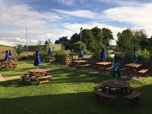 Hotel Red Well Inn