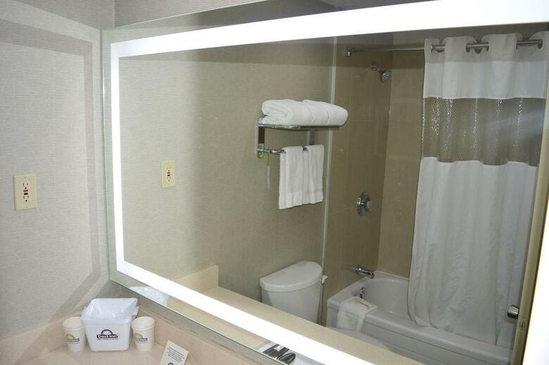 Hotel Days Inn Downtown Ottawa