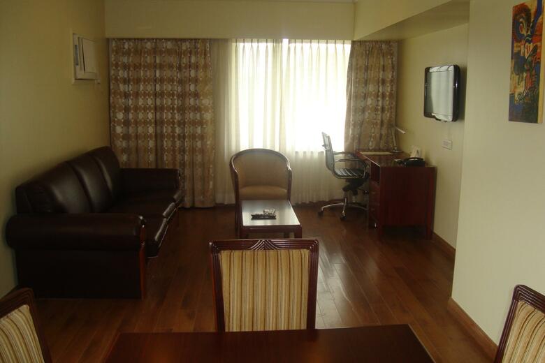Residence Hotel & Convention Centre