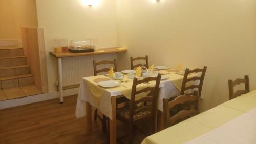Hostal Byrdir House