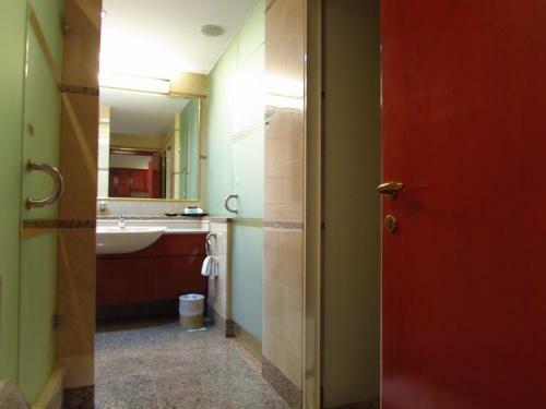 Alocassia Serviced Apartments