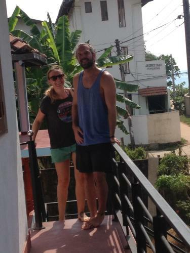 Hostal Paradise Beach House