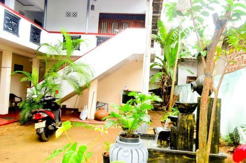 Hostal Brothers Spot Hikkaduwa