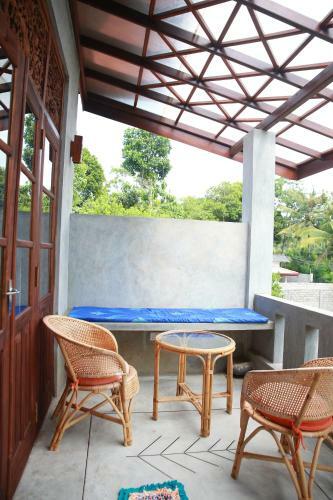 Hostal Mary's Palm Garden