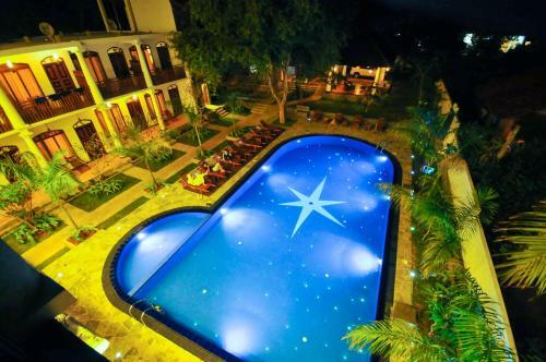 Cinnamon Palace Hotel