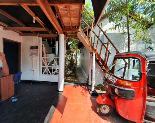 Hostal Chillout Beach Hotel
