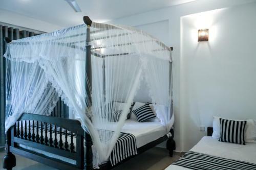 Hotel Mirissa Village