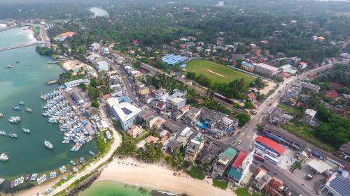Hostal Athula Beach Guesthouse