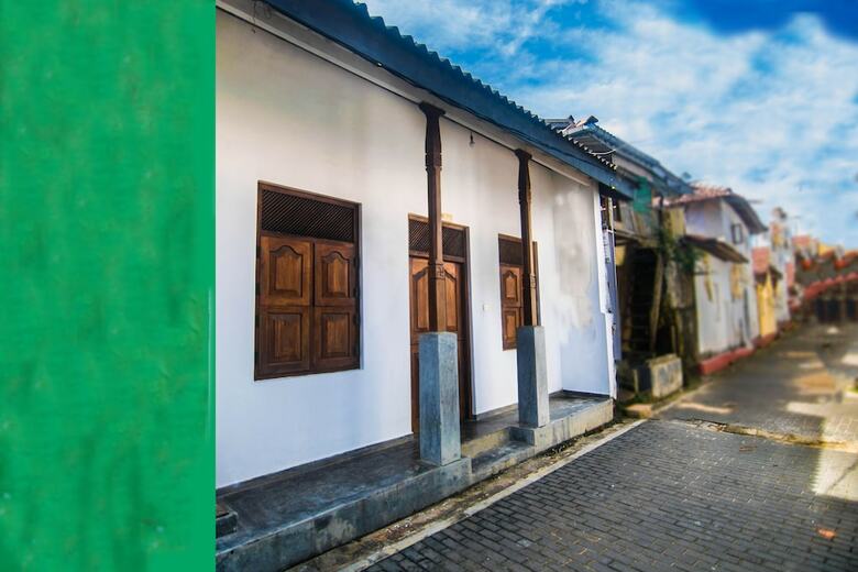 Hostal Antic Guesthouse