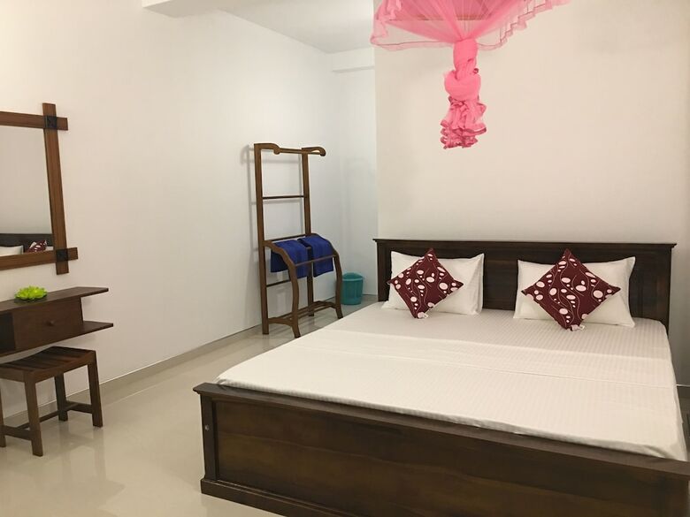 Hostal Iresort