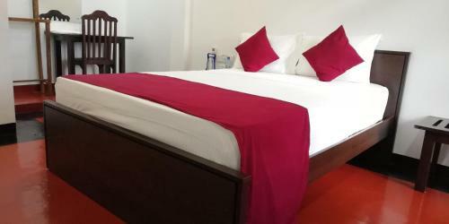 Hotel Crescent Sea Resort