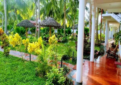 Hotel Crescent Sea Resort