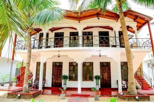 Hotel Crescent Sea Resort