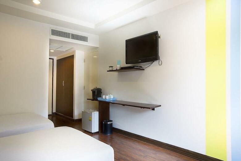 Astera Sathorn Hotel
