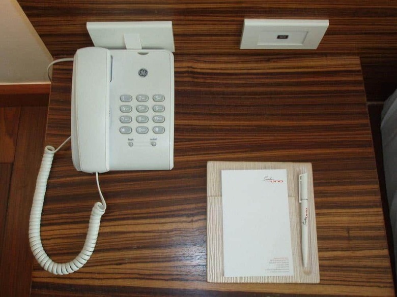 Sacha's Hotel Uno