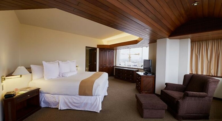 Hotel Thunderbird J. Pardo