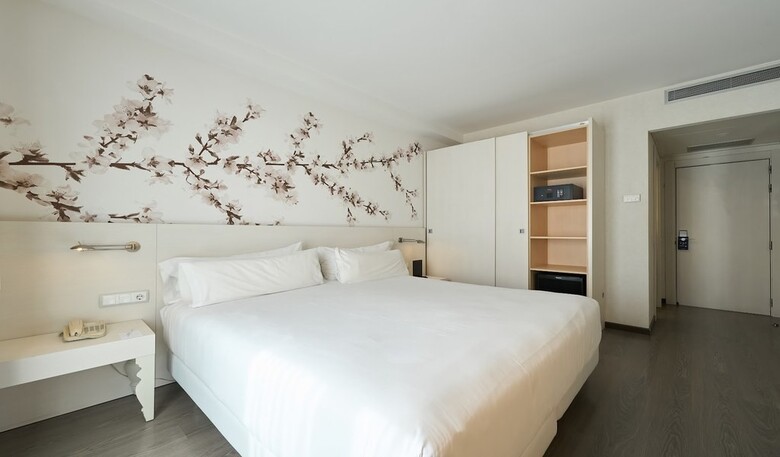Hotel Catalonia La Boquer�a