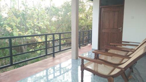 Weaver Bird Villa