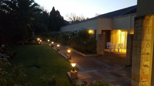 Bed & Breakfast Acacia Lodge