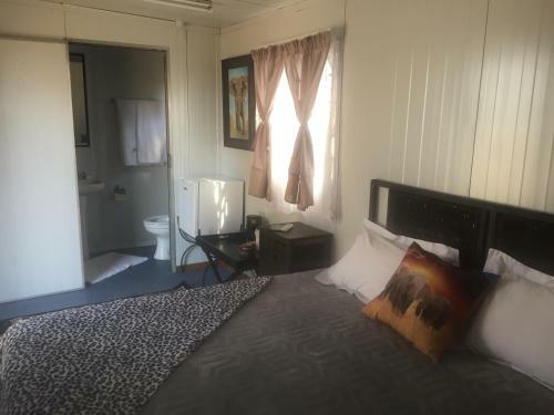 Hostal Elephant Lodge Guesthouse