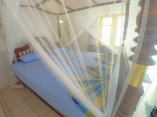 Hostal Surfing Beach Guest House