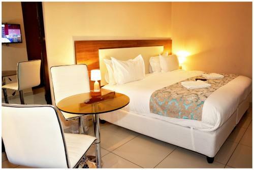 Hotel Eagle Nest Luxury Accommodation