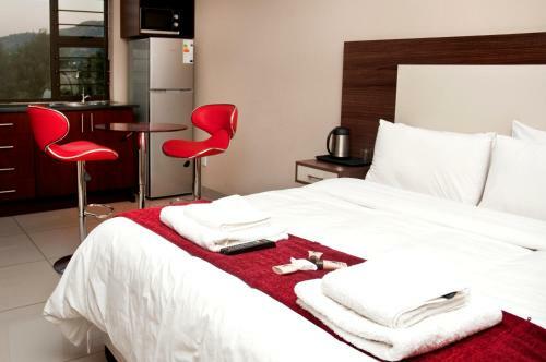 Hotel Eagle Nest Luxury Accommodation